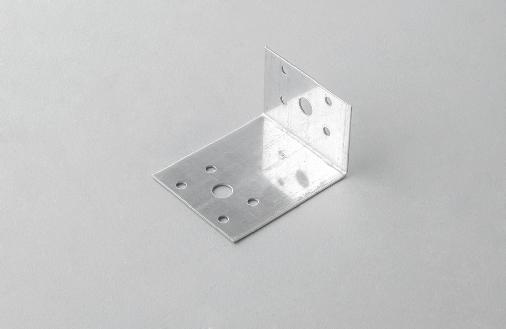 E2003100004 PVS STAFFA REGOLABILE A L 3X6 Art. NAMCP01005 Akifix